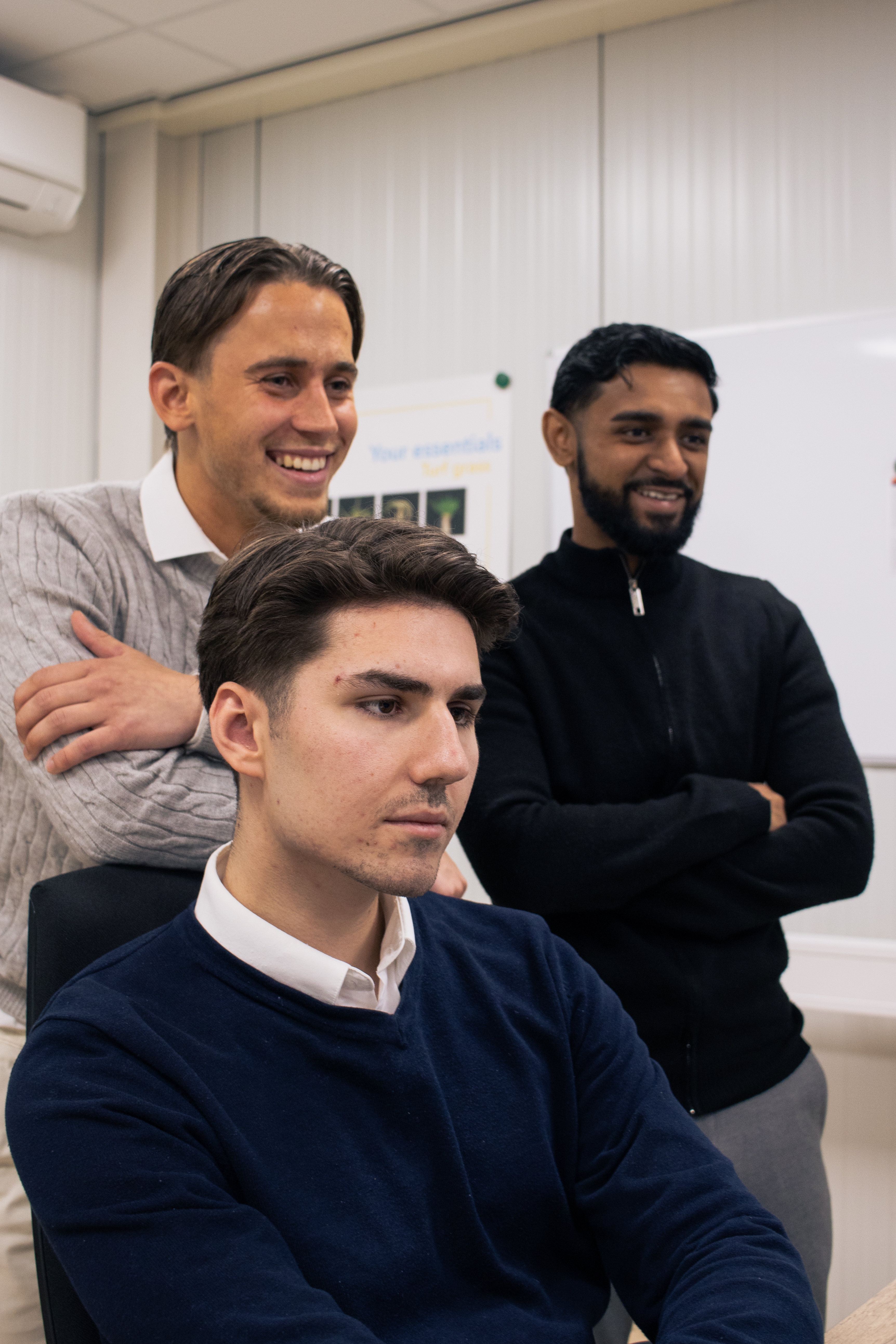 Ons team tijdens een informele bijeenkomst